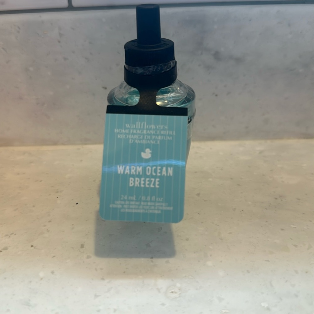 ✨BBW Wallflower Warm Ocean Breeze NWT✨